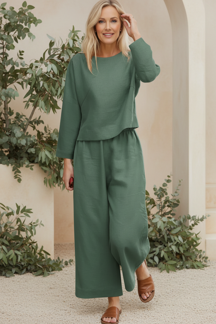 Two-Piece Set for Women - Relaxed Round Neck Top & Wide Leg Pants