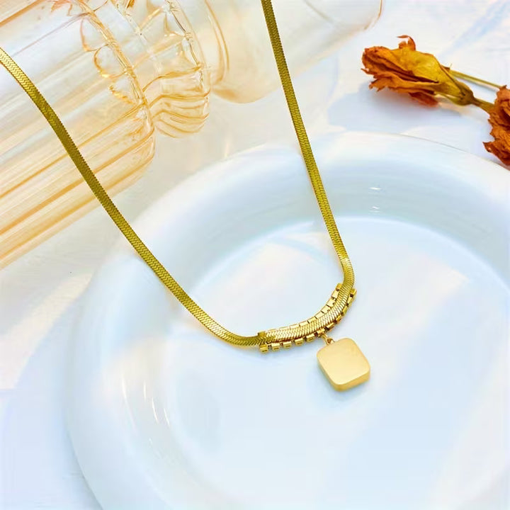 Emerald Statement Necklace in Gold | Elegant Prism Design