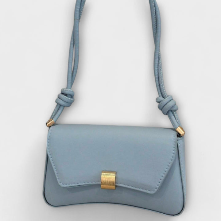 Vintage Leather Handbag with Classic Clasp Closure