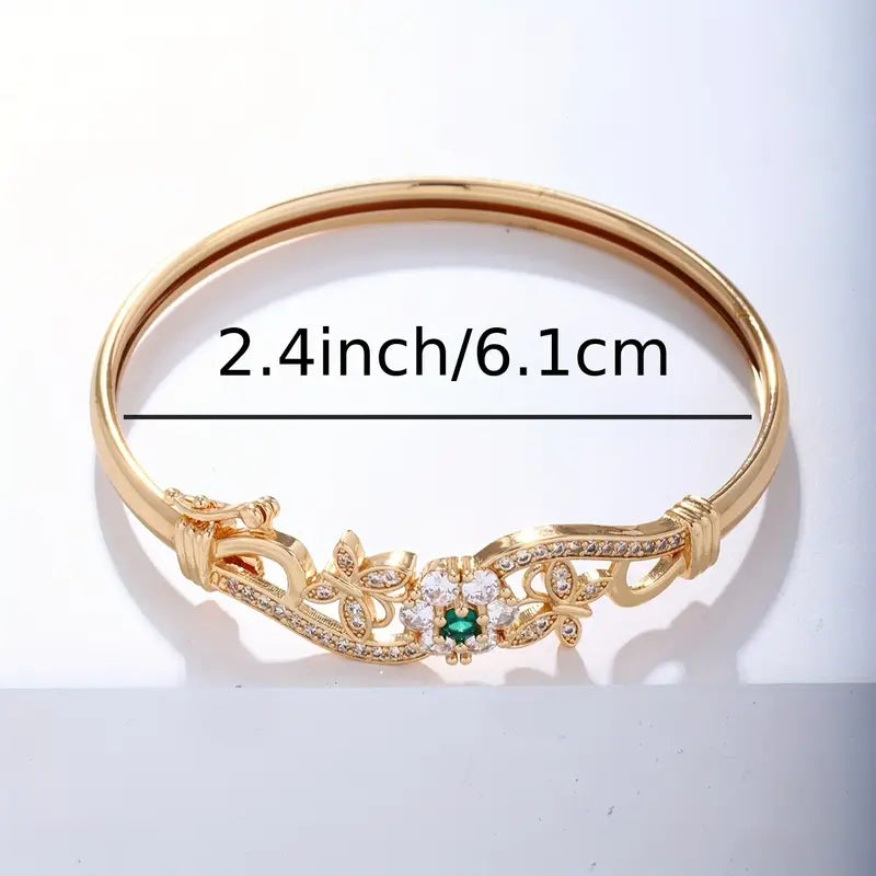 Gold Bracelet for Women | Isla Beaumont Timeless Chain Bracelet