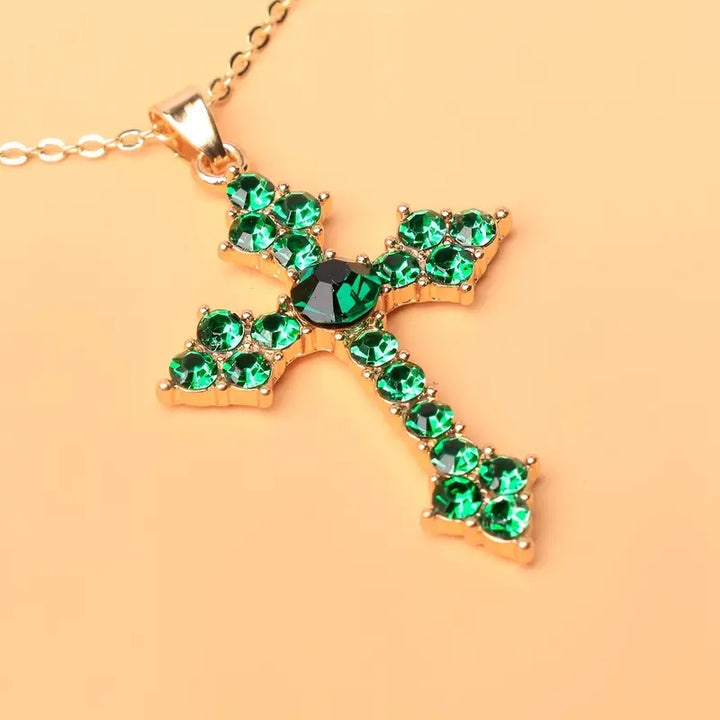 Gold Heart Pendant Necklace | Elegant Everyday Jewelry