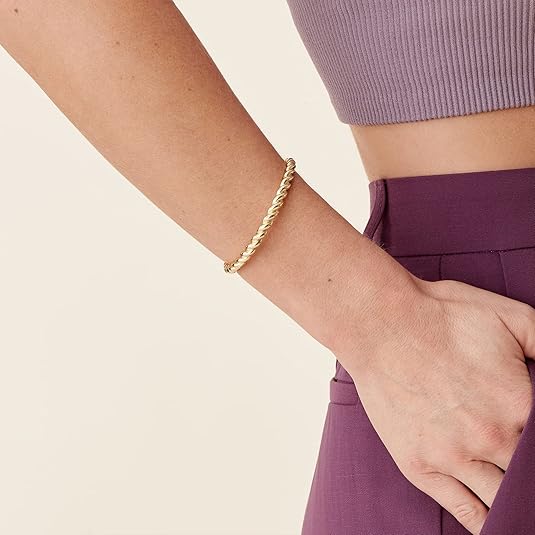 Gold Twisted Bracelet | Timeless Everyday Jewelry