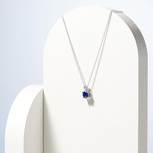 Sapphire Pendant Necklace in White Gold | Round Cut Gemstone