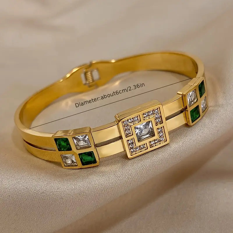 Gold Chain Bracelet | Classic Linked Design for Women