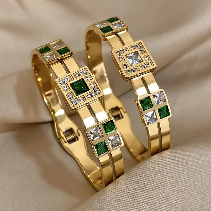 Gold Chain Bracelet | Classic Linked Design for Women