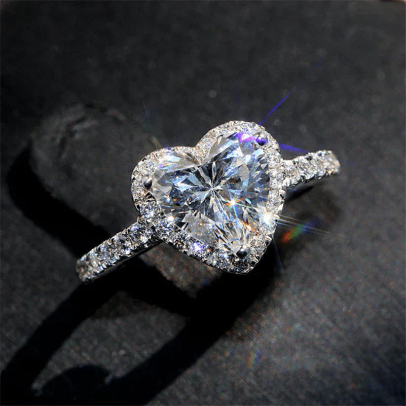 White Gold Statement Ring - Elegant Coralia Amouré Design