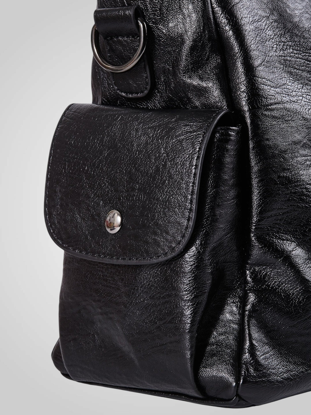 Lightweight Crossbody Bag with Multiple Pockets for Everyday