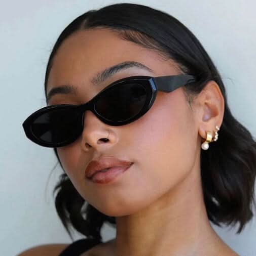 Oval Sunglasses for Women - Vintage Minimalist Frame with UV Protection