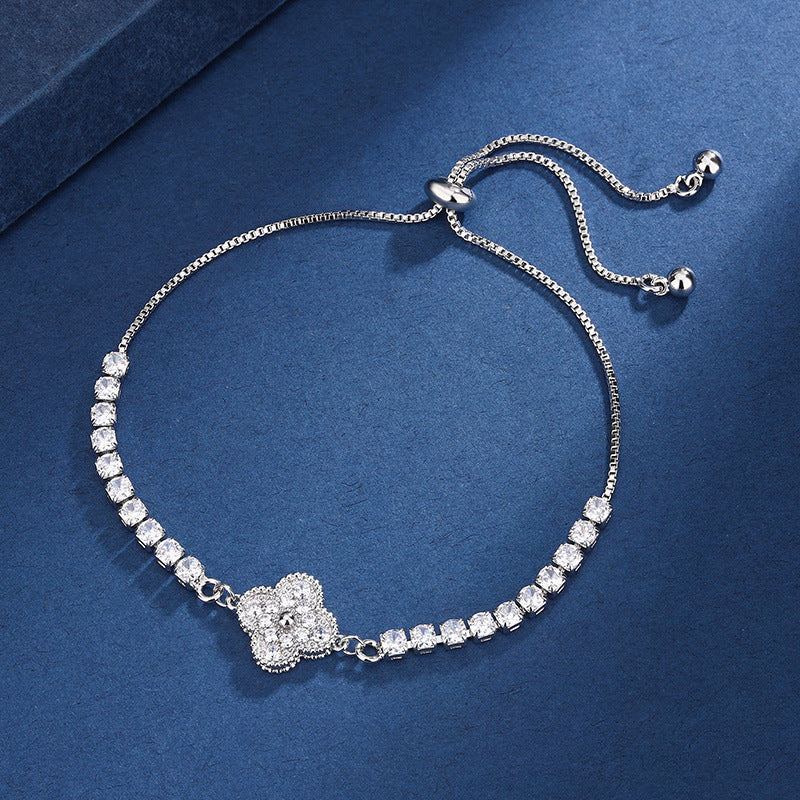 Clover Charm Jewelry Set in White Gold | Delicate Layering Necklace