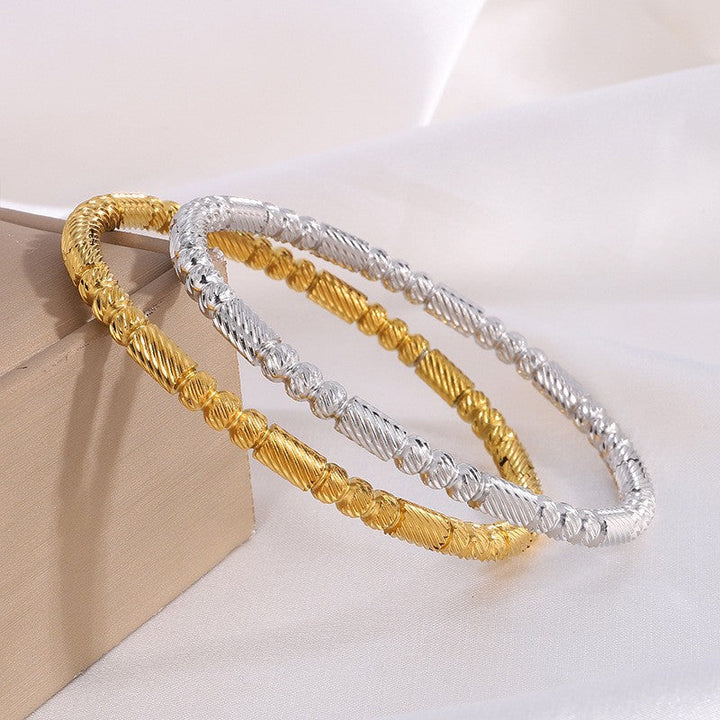 Gold Bracelet | Isavetta Bruni | Timeless Everyday Jewelry