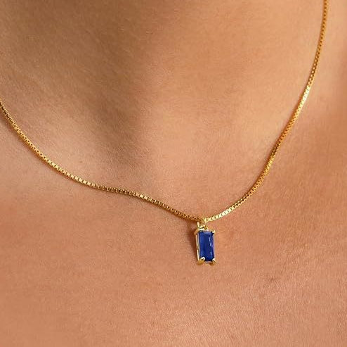 Sapphire Pendant Necklace in White Gold | Minimalist Jewelry