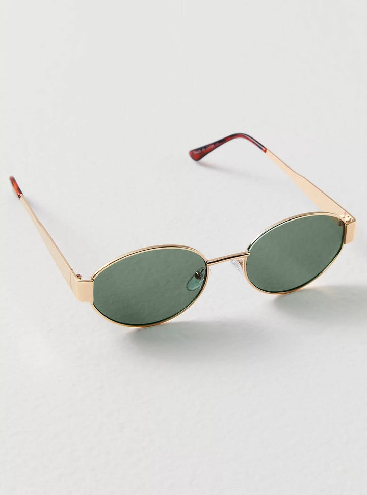Women's Vintage Sunglasses - UV Protection Classic Frame