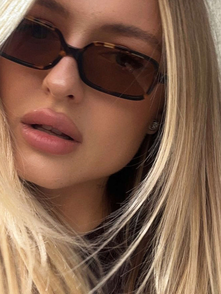 Small Rectangular Sunglasses for Women - Chic Retro Style