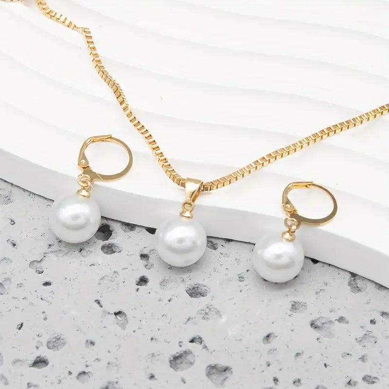 Pearl Jewelry Set Gold Tone Necklace Earrings Elegant Bridal