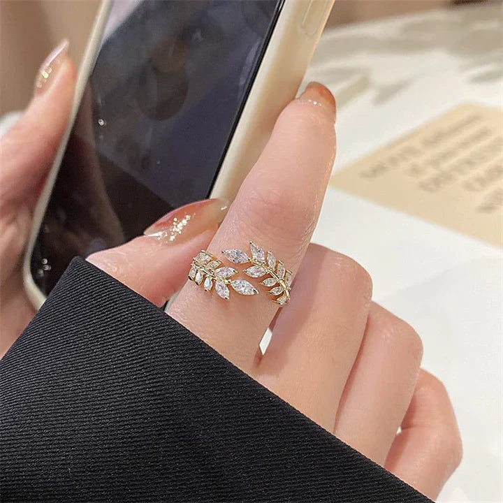 Gold Statement Ring | Elegant Coronata Design