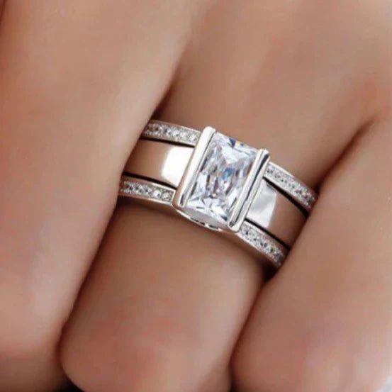 Antique Inlaid Glass Ring in White Gold for Women