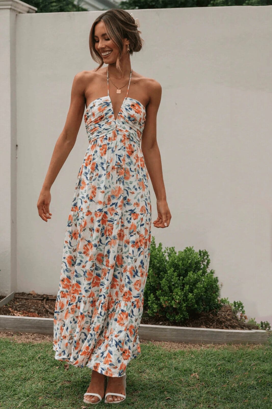 Floral Maxi Dress with Elegant Neckline for Summer